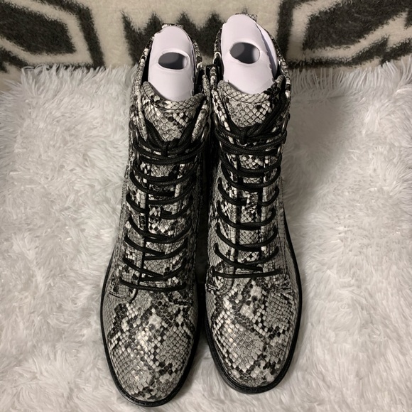 🆕INDIGO RD Imara Snake Embossed Print Combat Boot - Picture 7 of 16